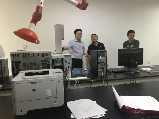 温江区市场和质量监督管理局副局长一 行莅临源坤国科调研指导